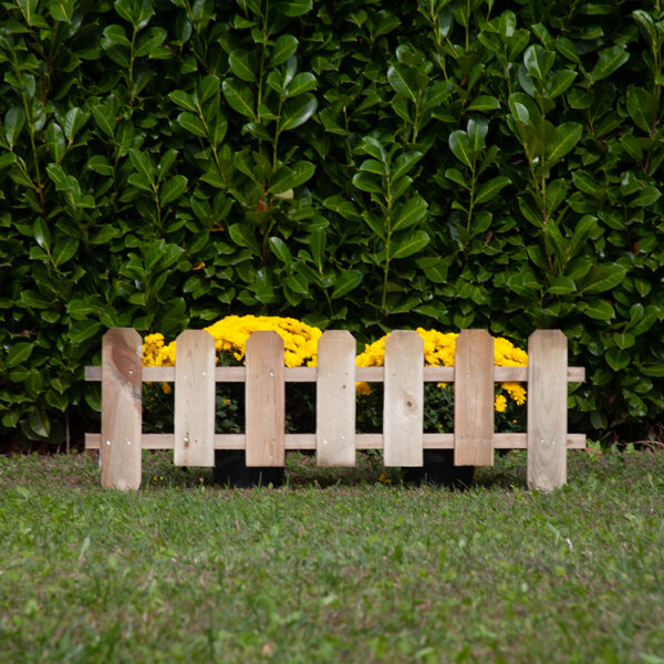 Bordo in legno per aiuole