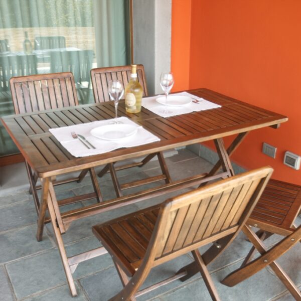 SET TAVOLOPIEGHEVOLE + 4 SEDIE